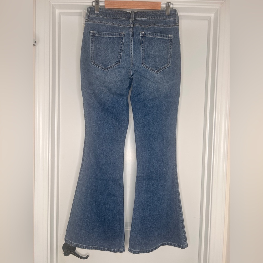 Hollister Women’s High Rise Medium Wash Flare Jeans, Sz. 8R NEW WITH TAGS - Picture 7 of 13